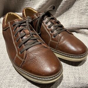 Johnston & Murphy Size 10 Sneaker